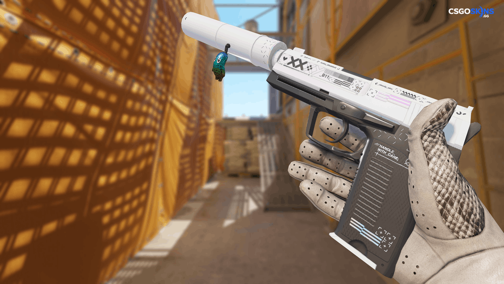 Charm | Piñatita Artwork