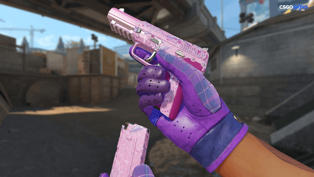 Five-SeveN | Fraise Crane Artwork