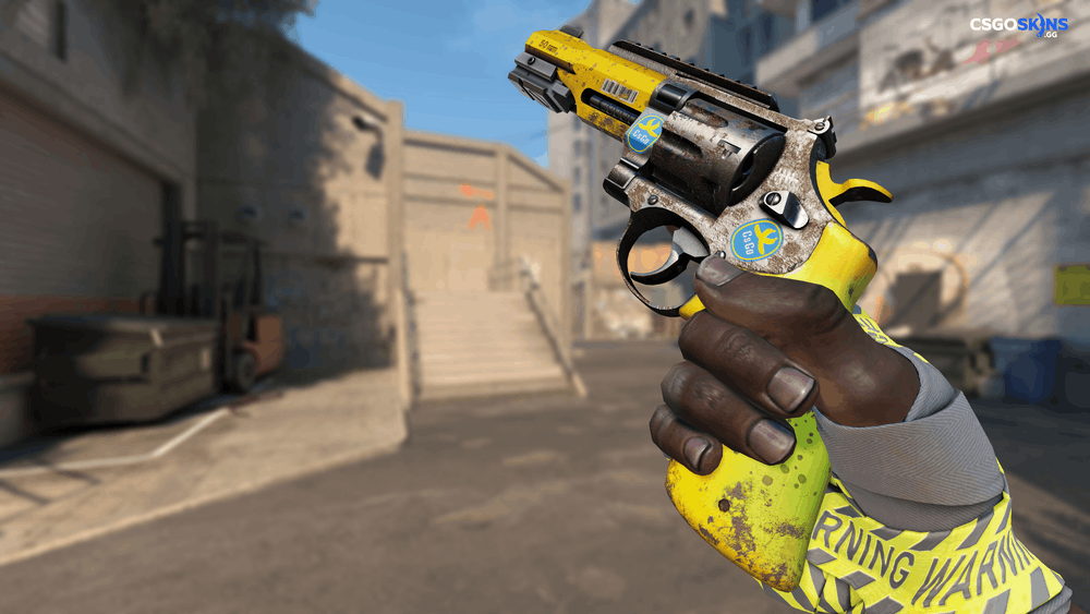 R8 Revolver | Banana Cannon Artwork